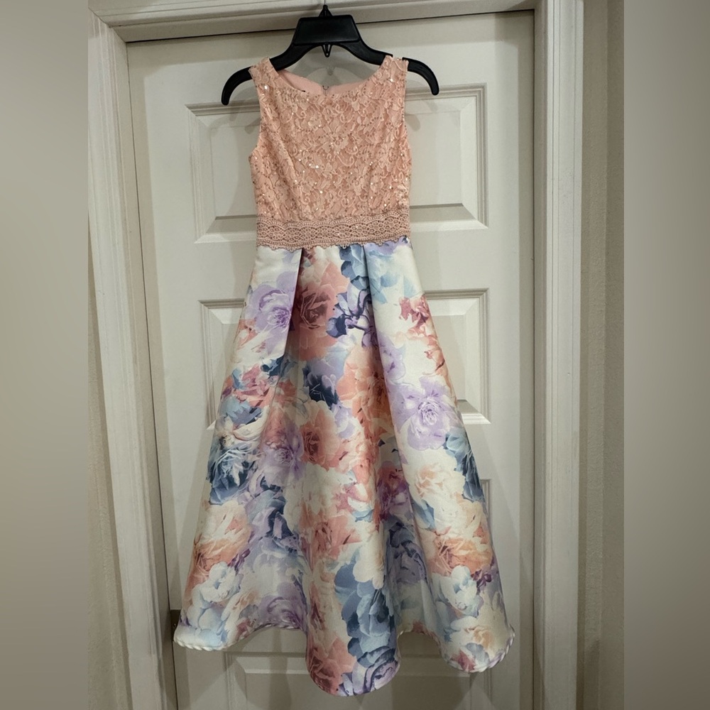 Girls Floral Party Dress – Lace Top with Sequin Details